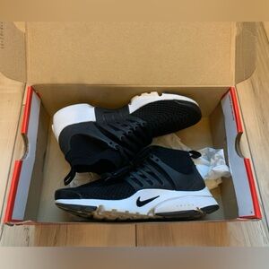 Nike Presto Ultra Mid